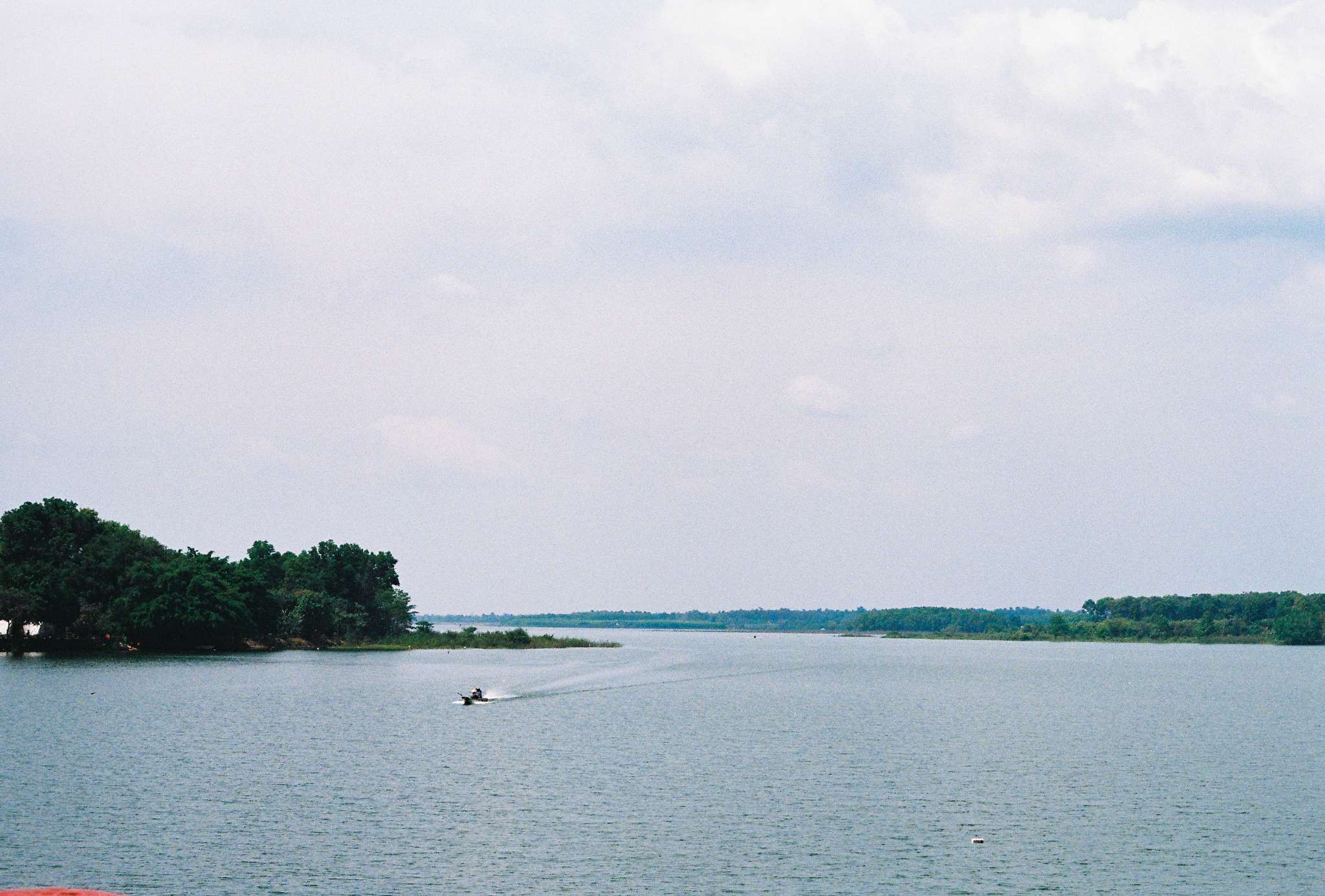 #27 - Hồ Trị An
